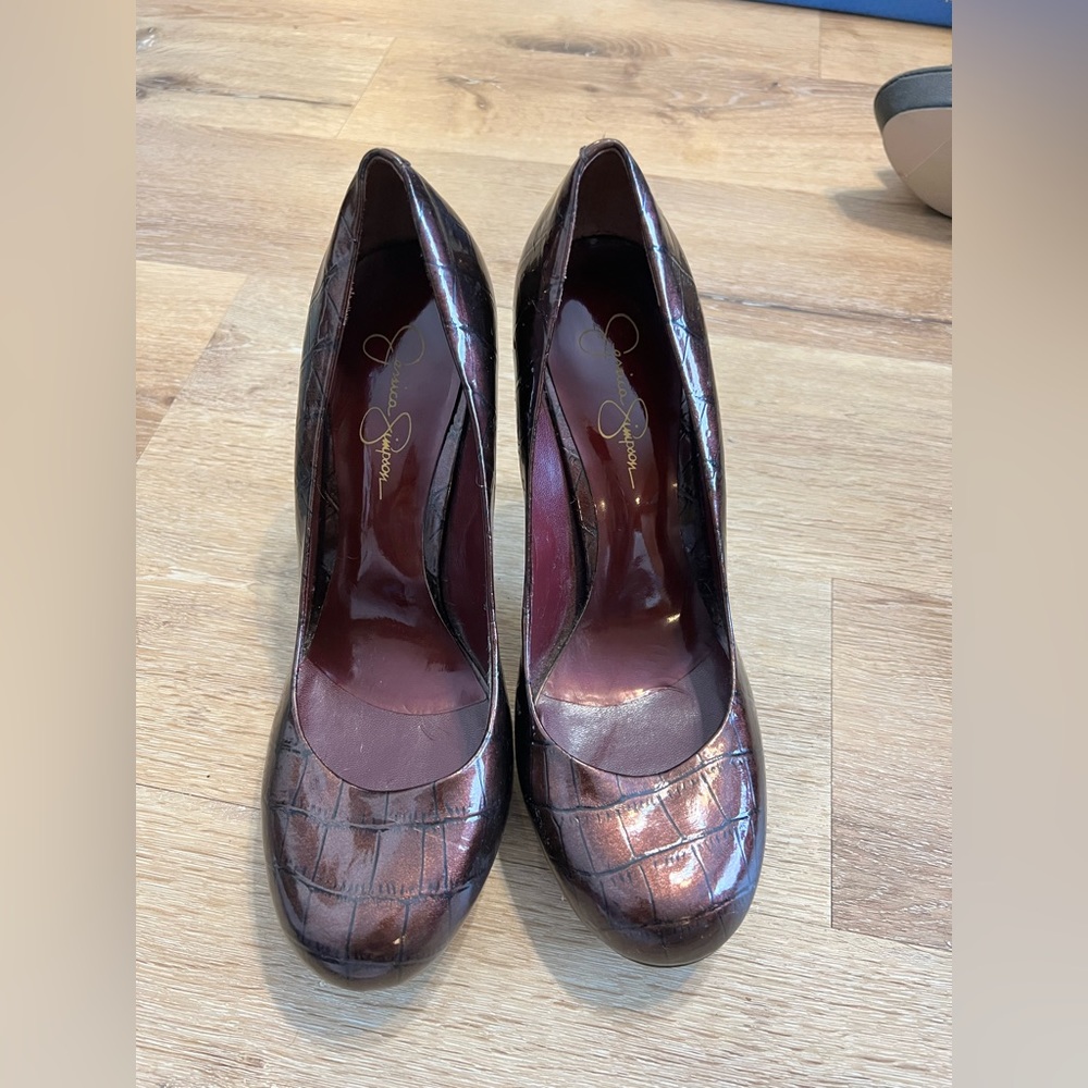 Women’s high heels size 11 Jessica Simpson